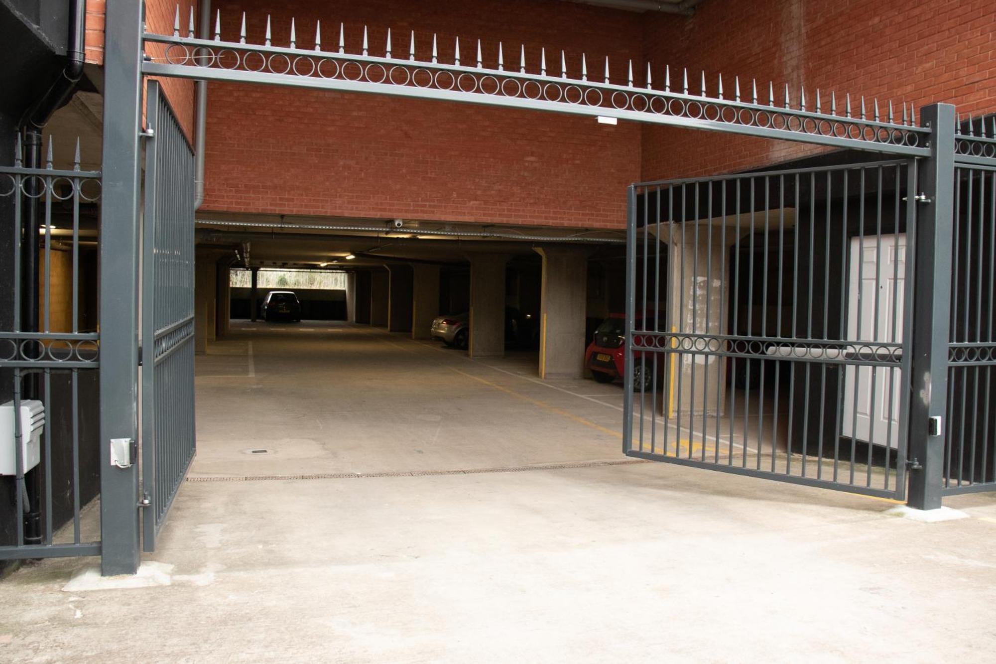 One And Two Bed Apartments Slough Near Heathrow Colnbrook Luaran gambar