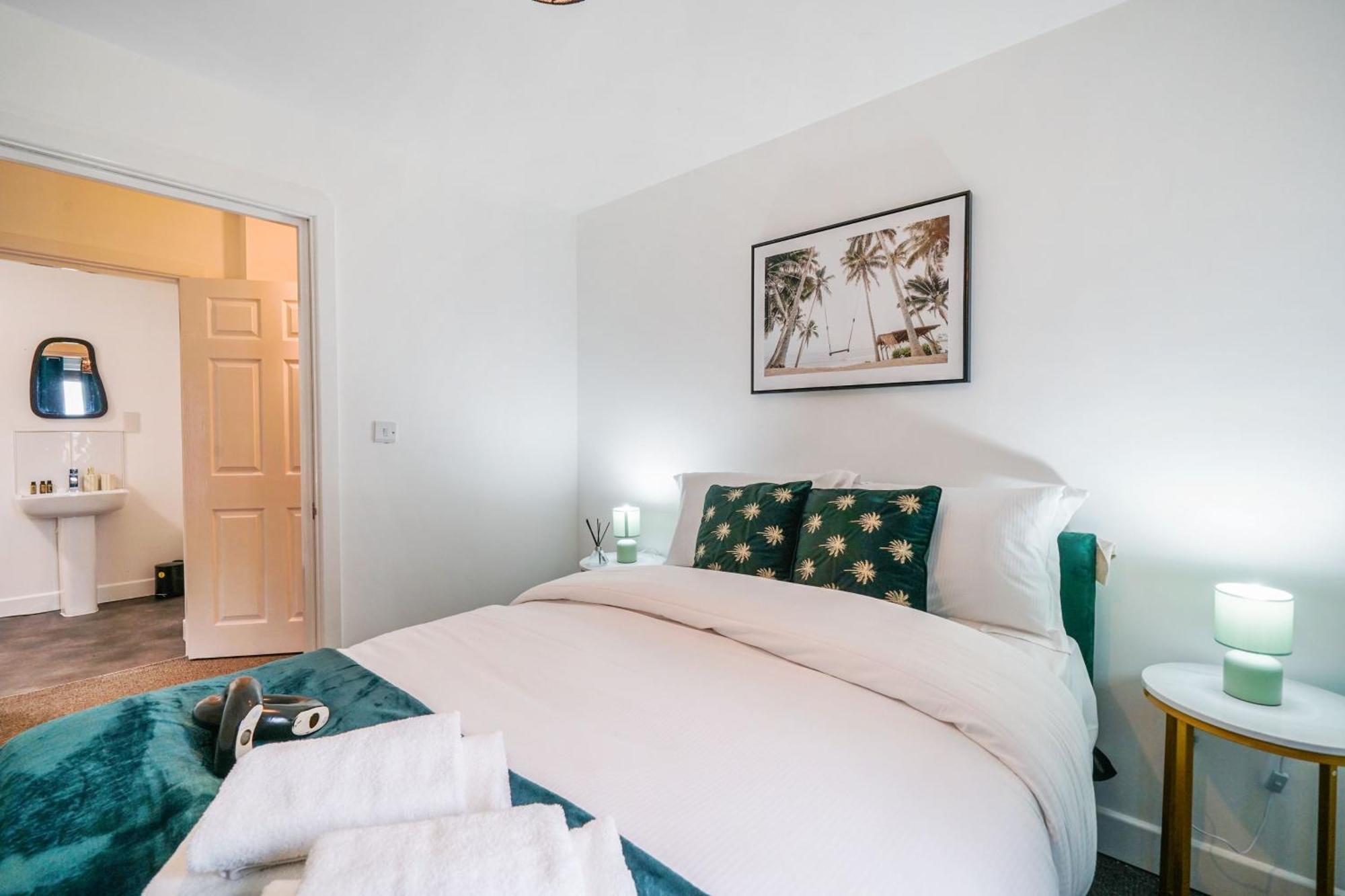 One And Two Bed Apartments Slough Near Heathrow Colnbrook Luaran gambar